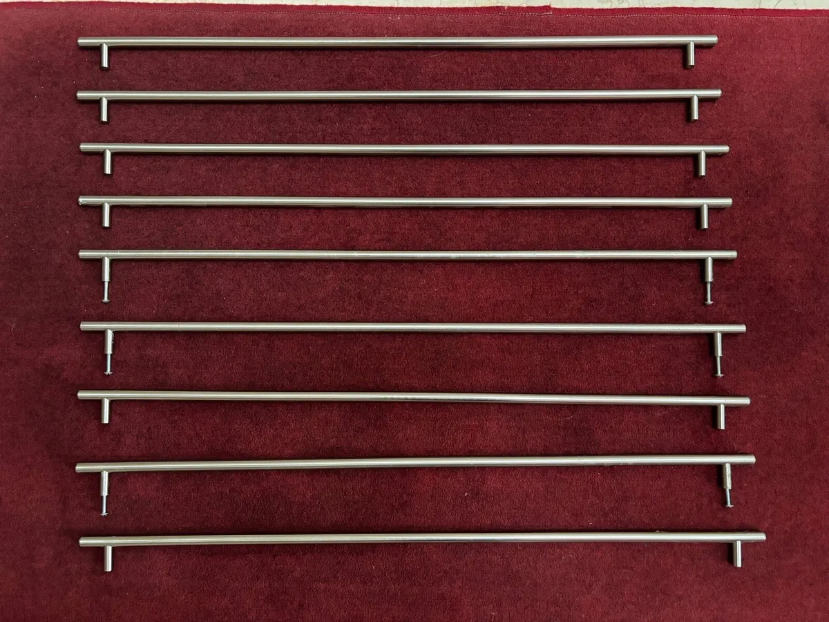 Long & Shorter Kitchen Handles x 39 - Image 1