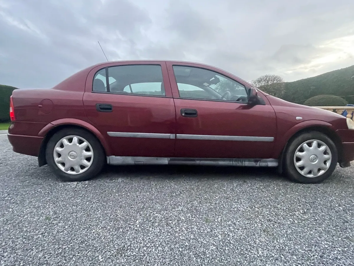 Opel Astra - Image 2