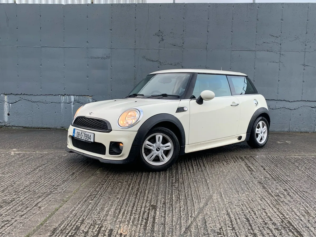 Mini Cooper one - Image 1