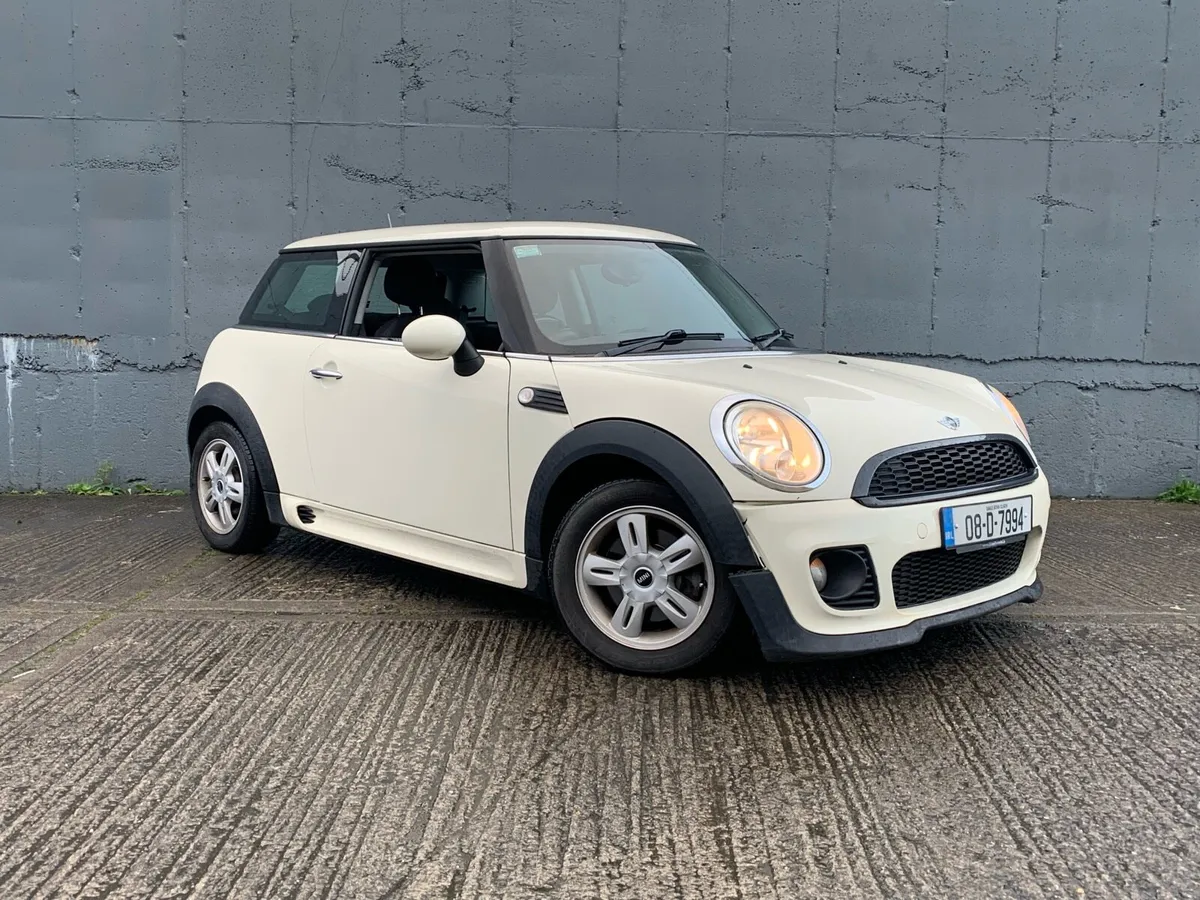 Mini Cooper one - Image 3