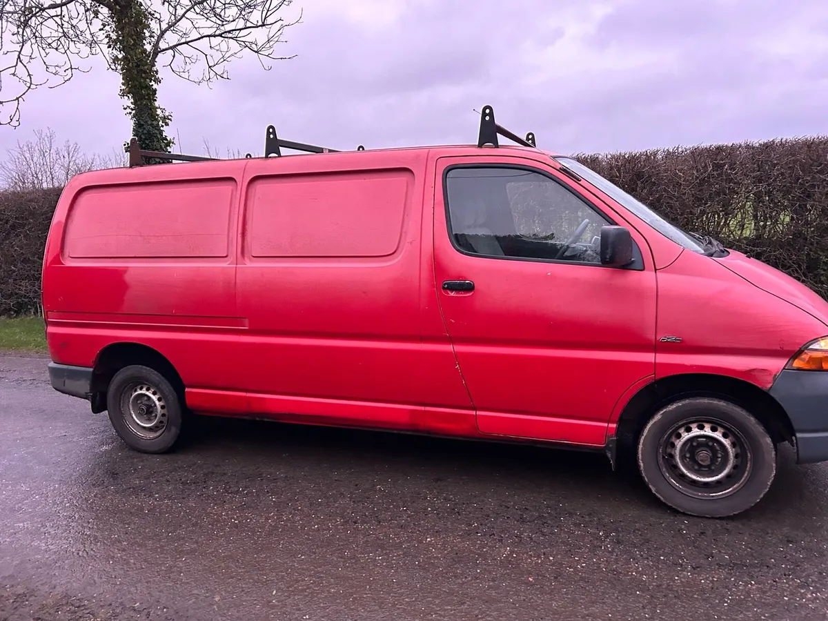 Toyota Hiace - Image 2