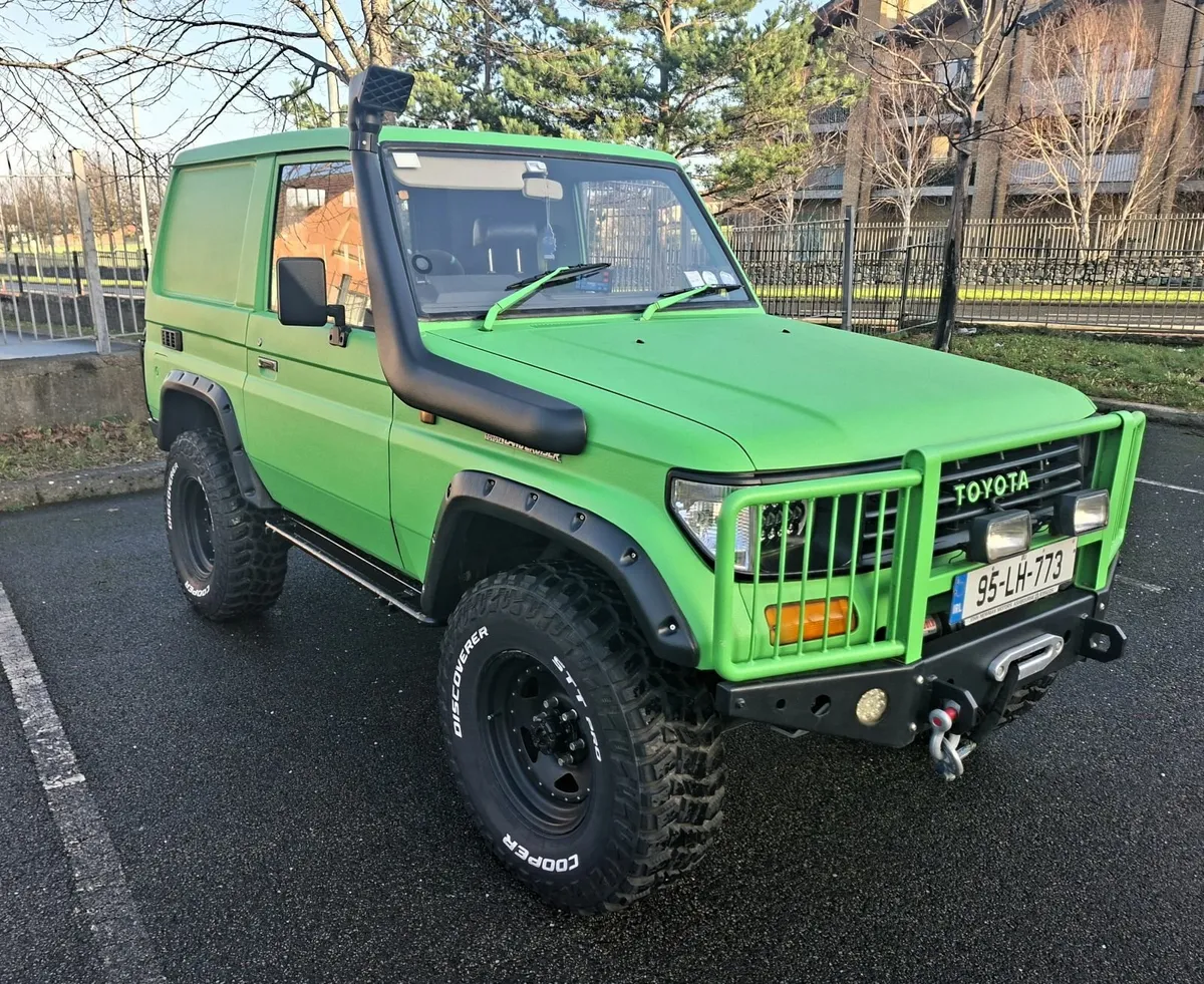 Toyota Land Cruiser 1995 - Image 1