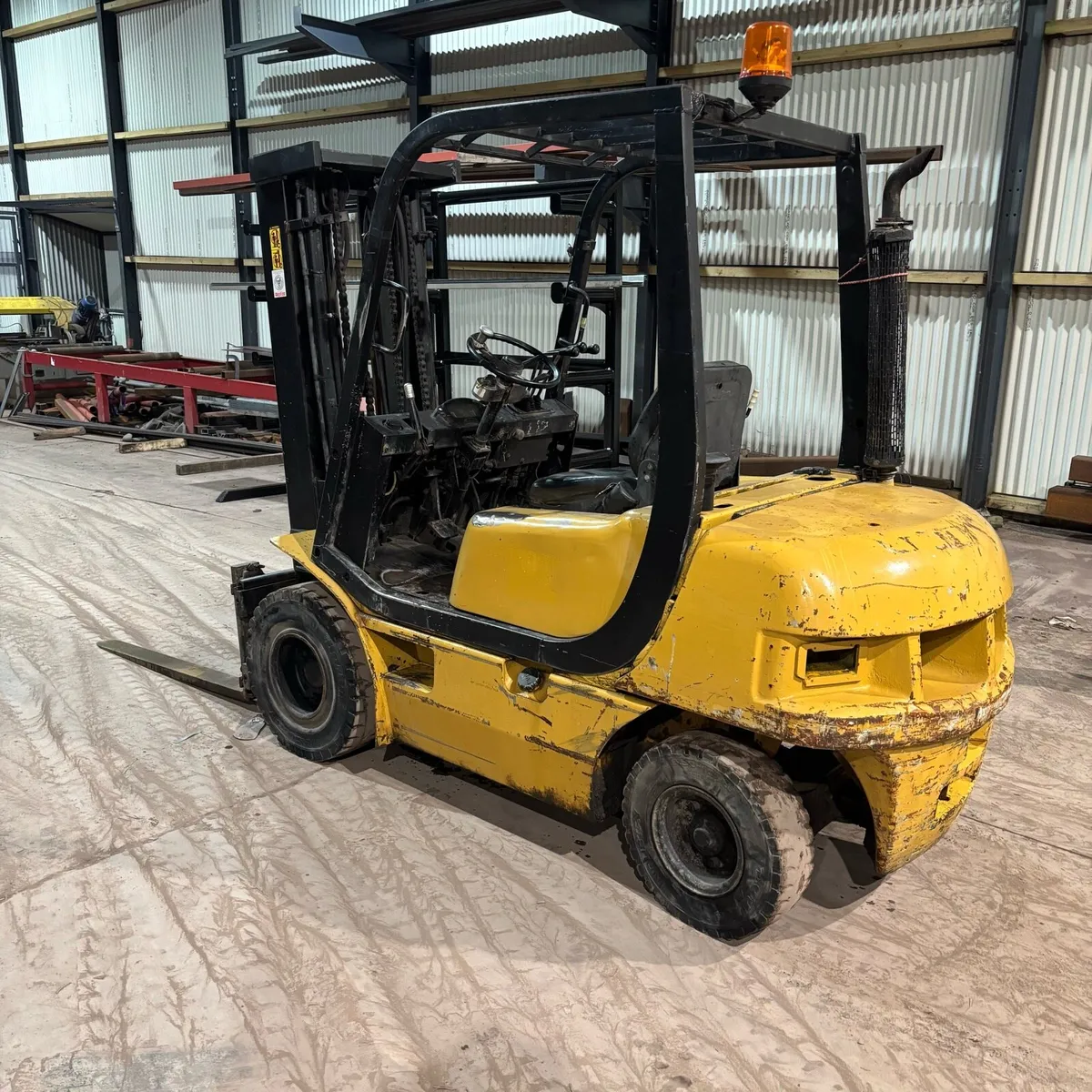 Samsung 2.5ton Forklift - Image 1