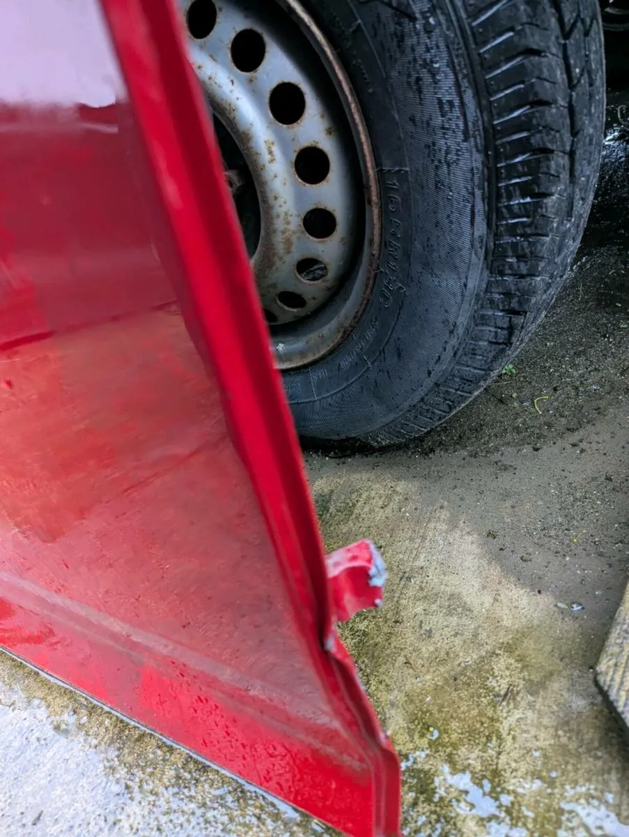 Audi A4 B9 breaking - Image 1