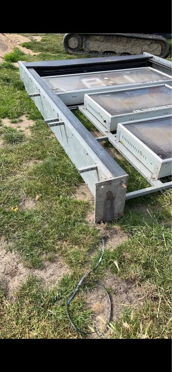 Roller door - Image 1