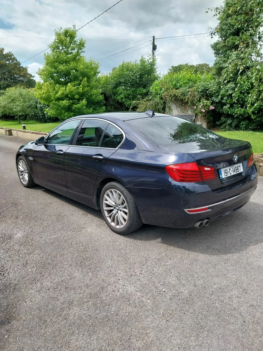 BMW 5-Series 2015 - Image 2