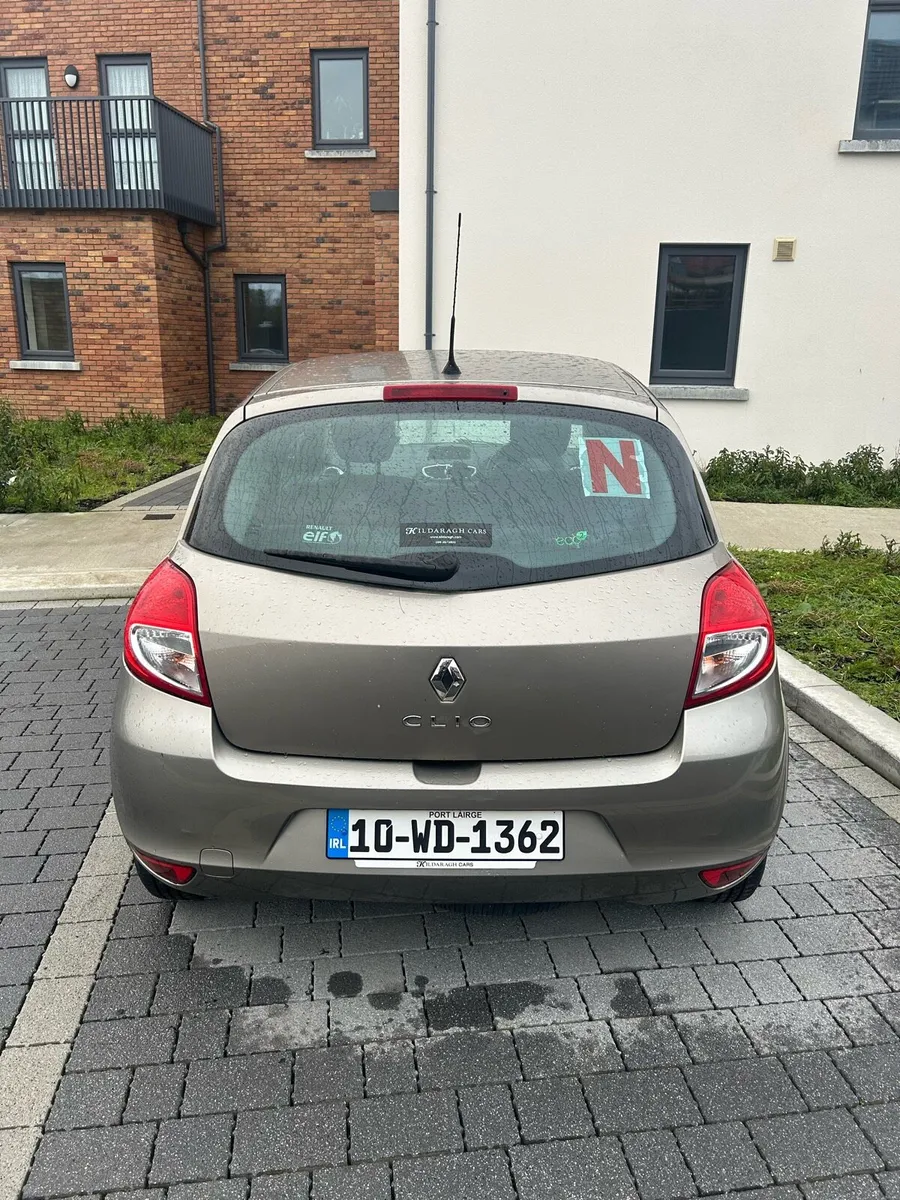 Renault Clio 1.2L 3 Door 2010 - Image 4