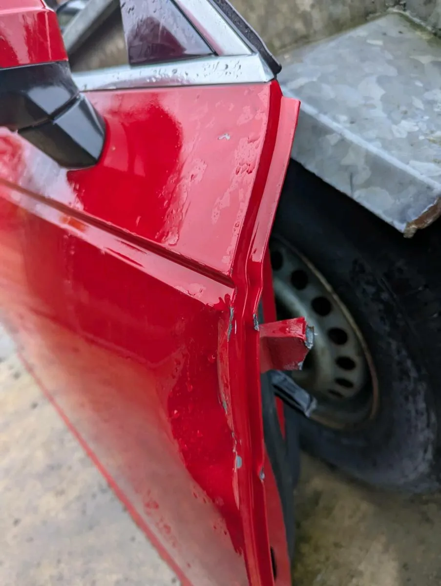 Audi A4 B9 breaking - Image 2