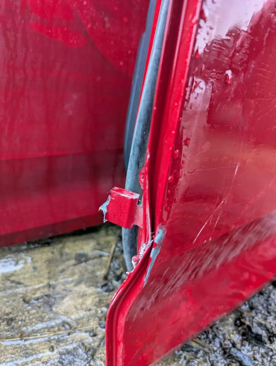 Audi A4 B9 breaking - Image 4