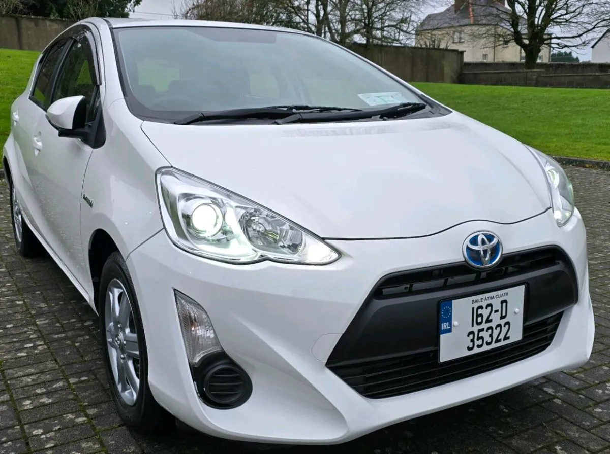 2016 Toyota Aqua Automatic New NCT - Image 2