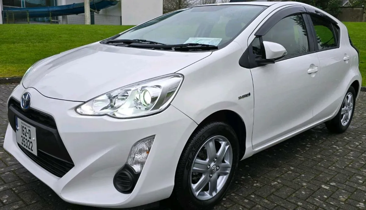 2016 Toyota Aqua Automatic New NCT - Image 3