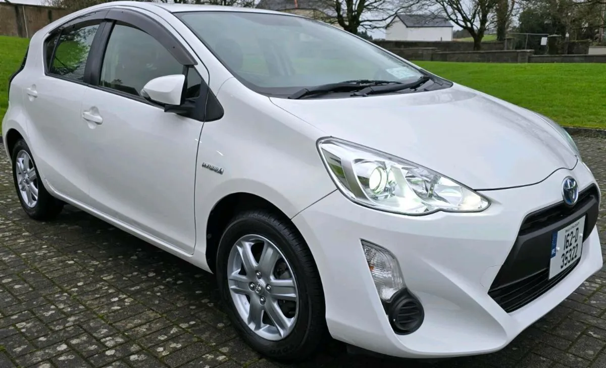 2016 Toyota Aqua Automatic New NCT - Image 4