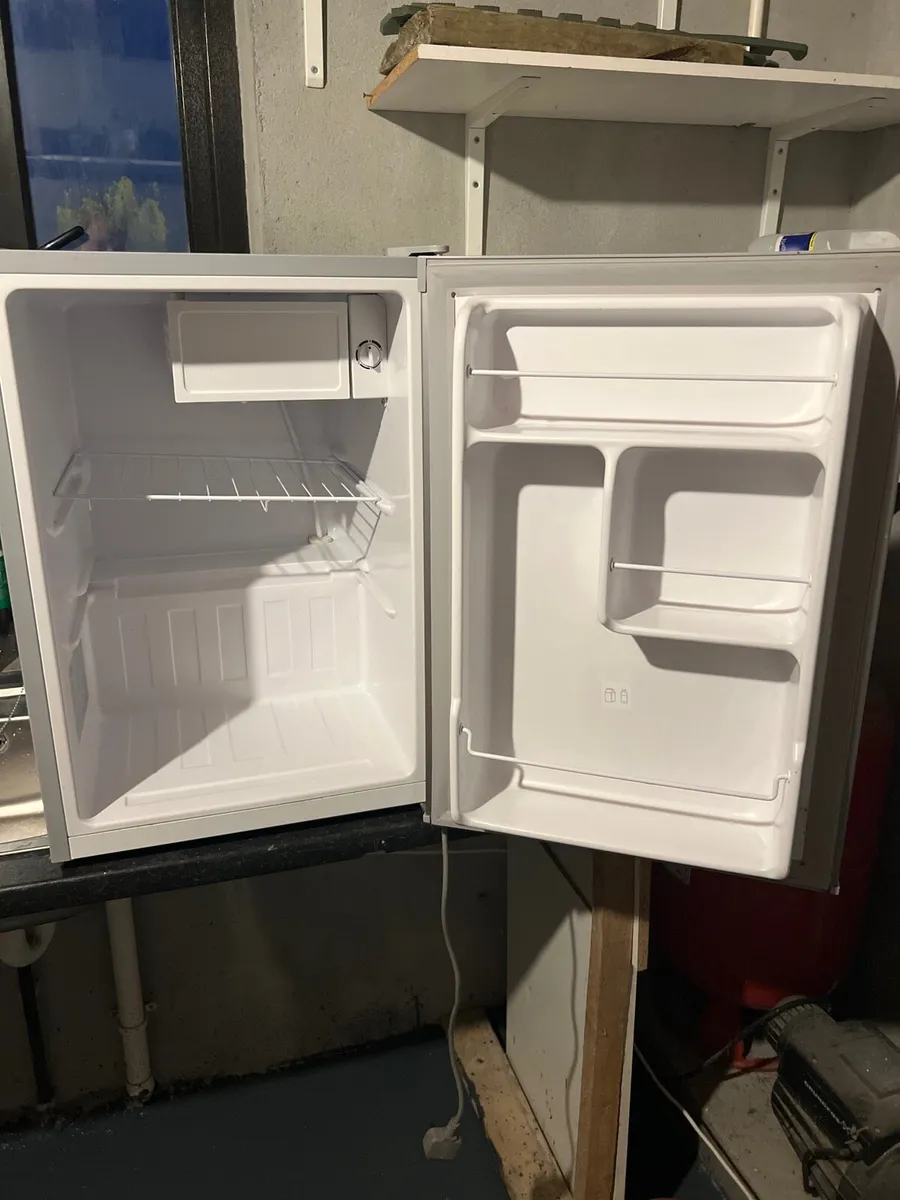 Table top fridge - Image 2