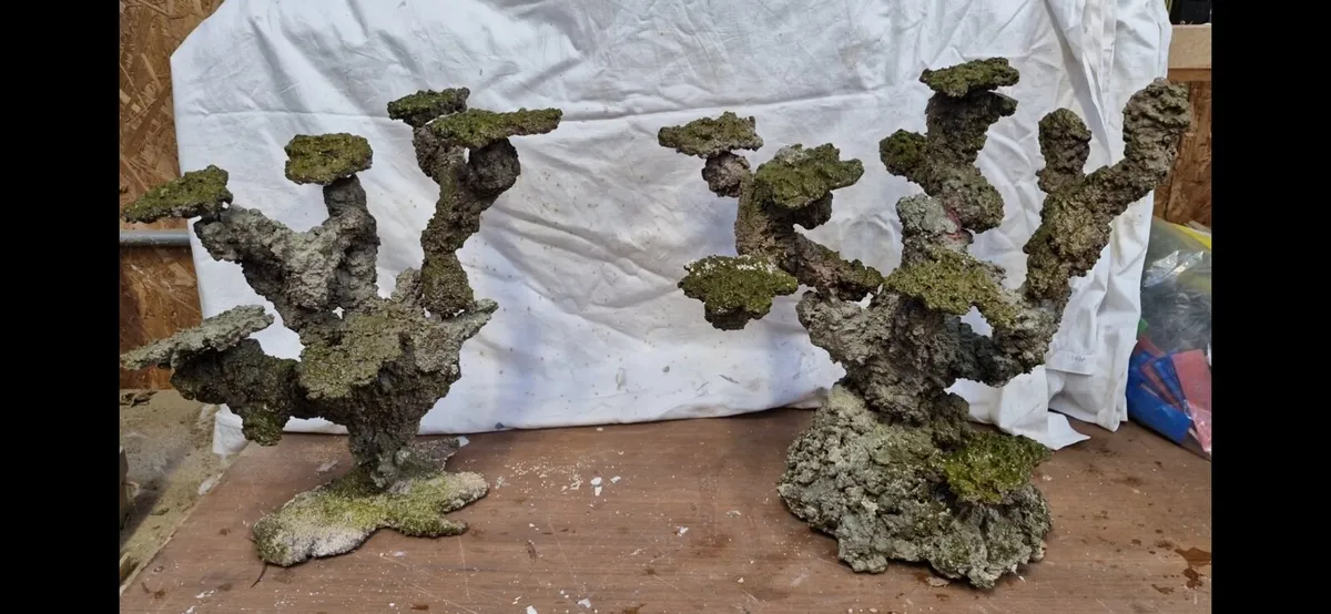 Aquarium reefscape - Image 1