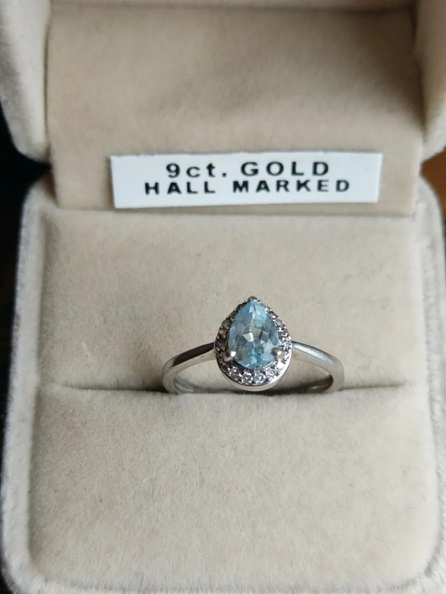 9ct white gold aquamarine & diamond ring - Image 2