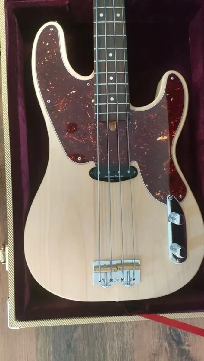 51 P Bass Custom Precision - Image 2