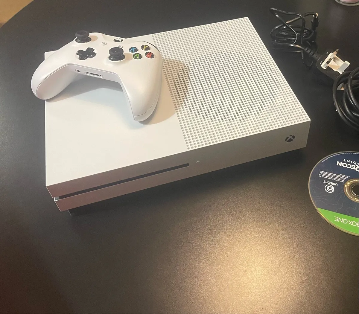 Xbox One S – Excellent Condition – Barely Used - Image 1