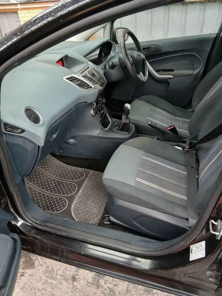 Ford Fiesta 2009 - Image 3