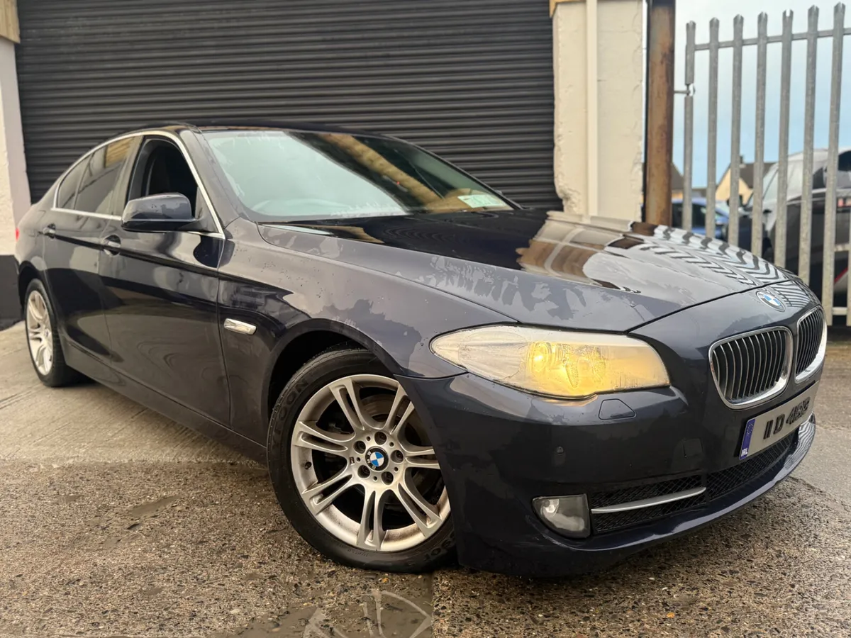 BMW 5-Series 2011 (AUTOMATIC) - Image 3