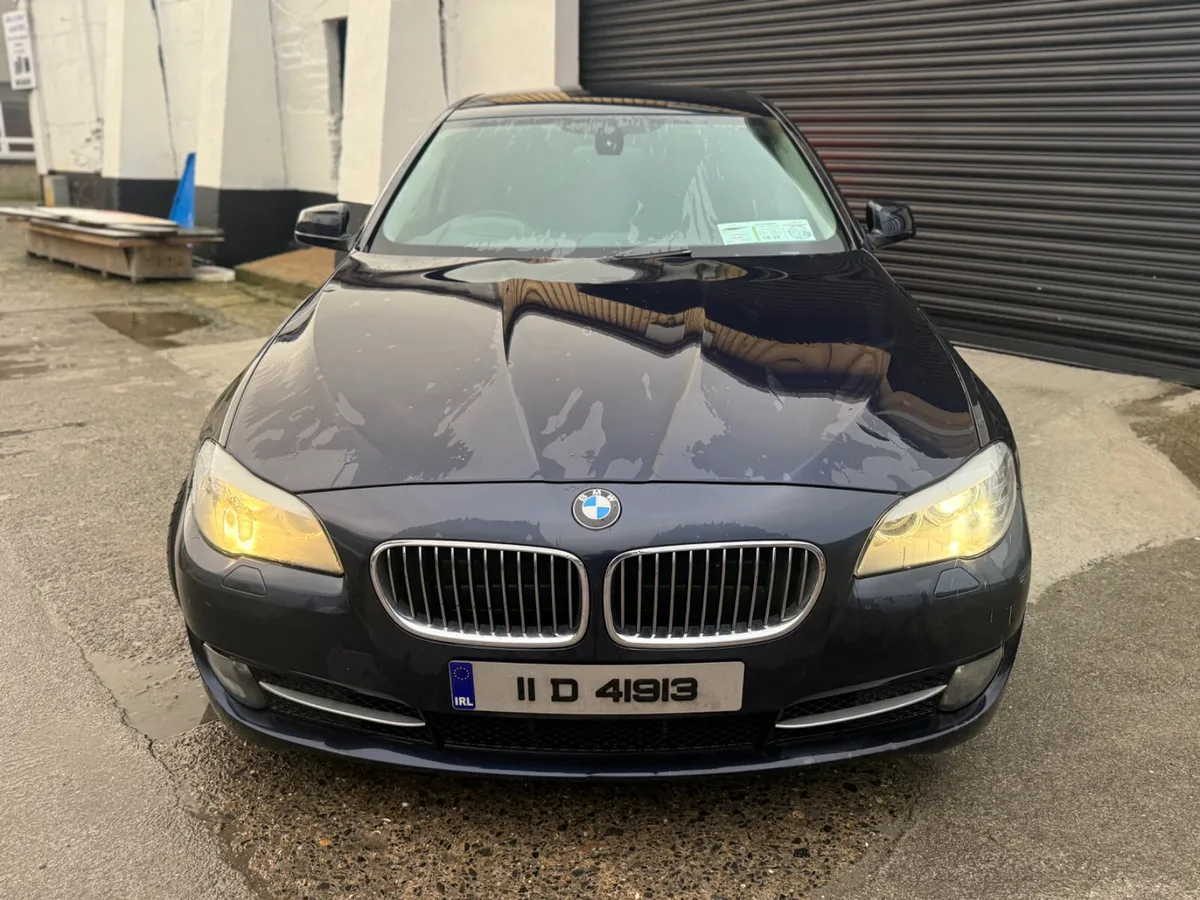 BMW 5-Series 2011 (AUTOMATIC) - Image 2