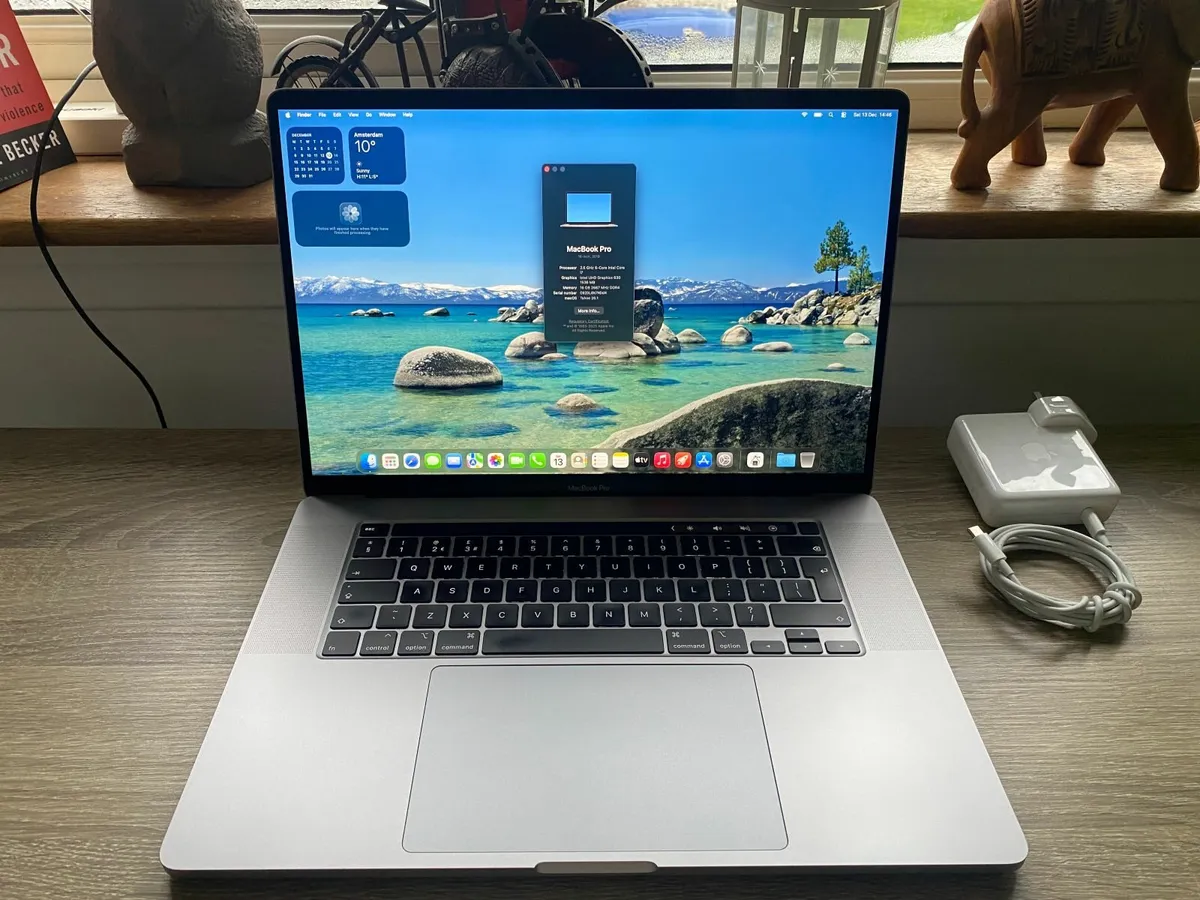 MacBook Pro 16" (2019) i7 | 16GB | 512GB - Image 1