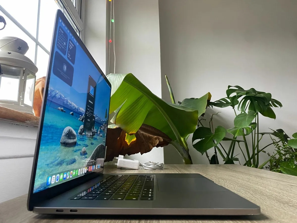 MacBook Pro 16" (2019) i7 | 16GB | 512GB - Image 4