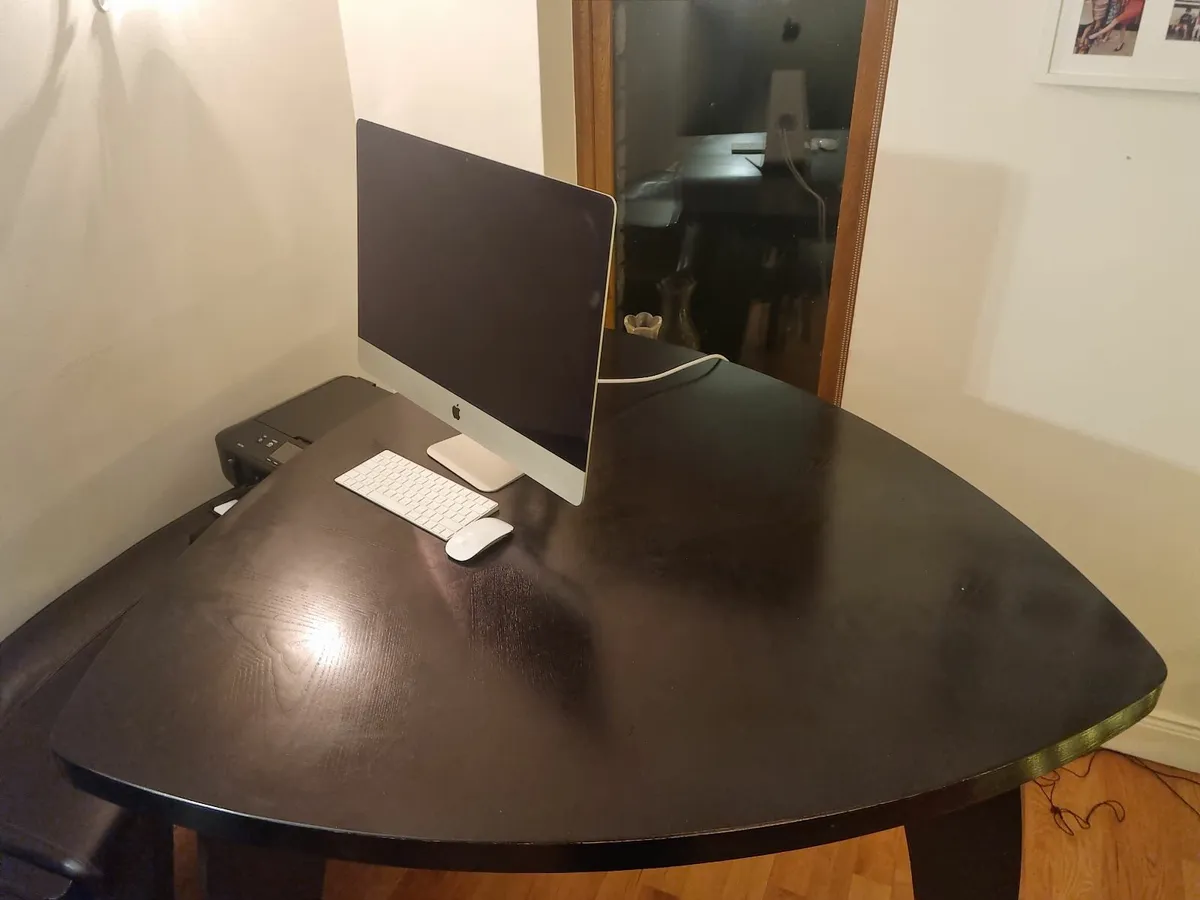 Lounge Table with Stools & Benches - Image 1