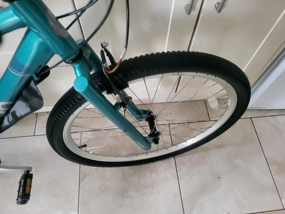 Ladies bike - Image 2