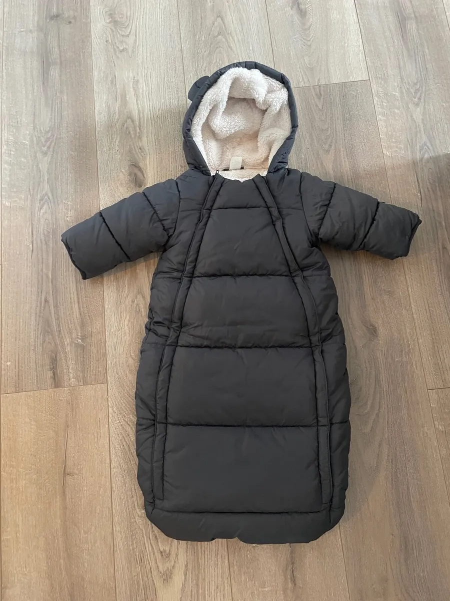 Baby snow suit - Image 1