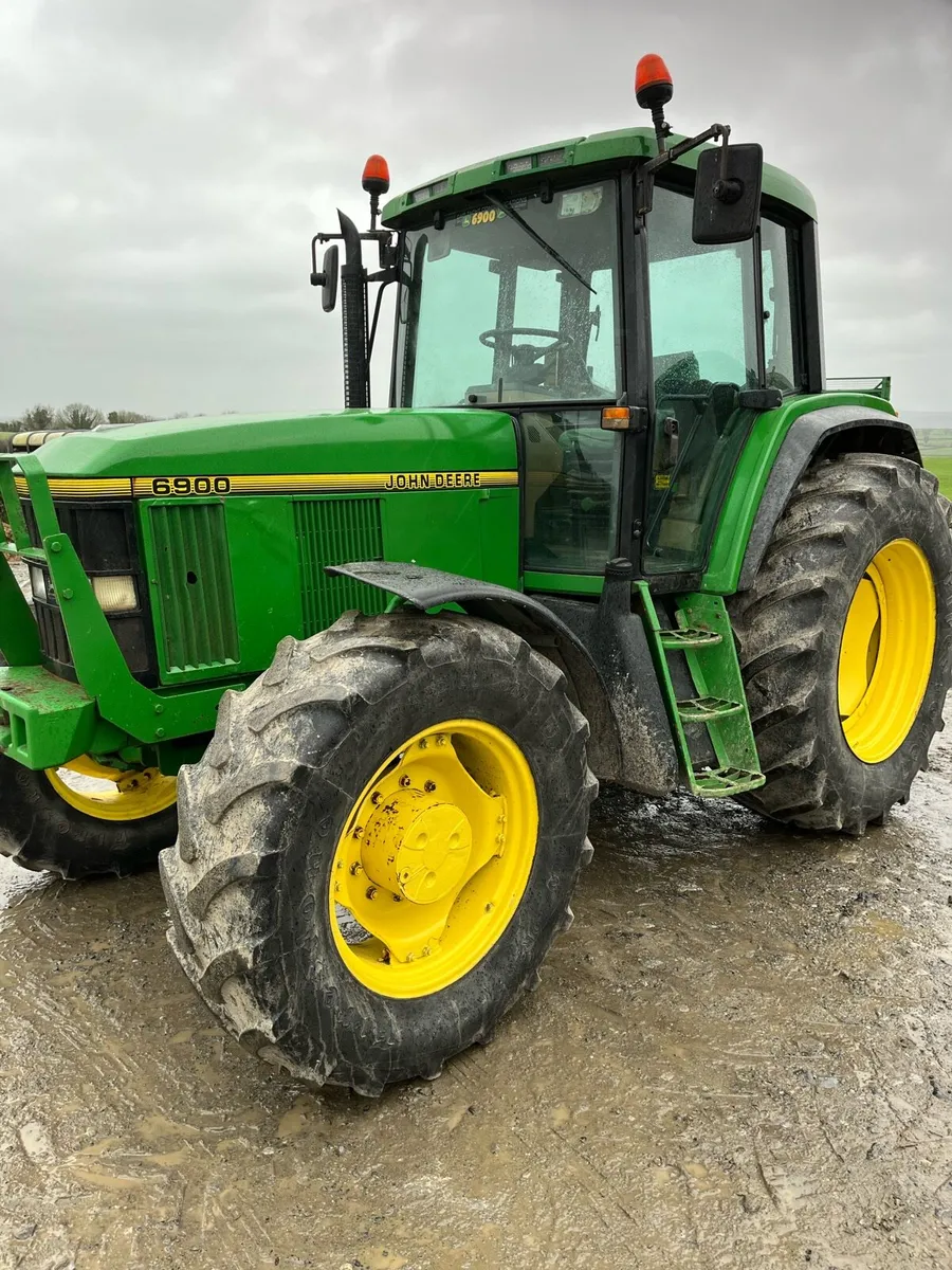 6900 John Deere Tractor - Image 1