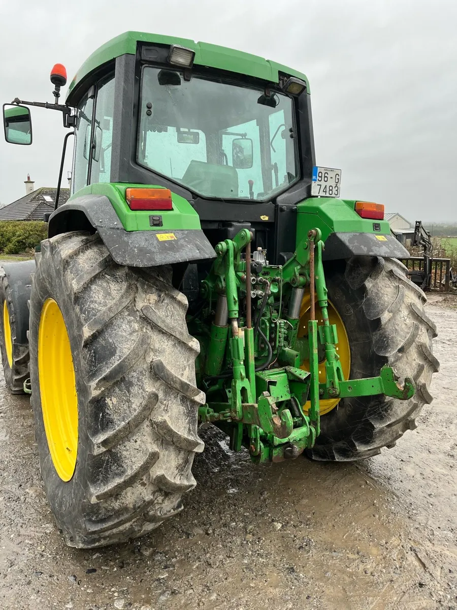 6900 John Deere Tractor - Image 2