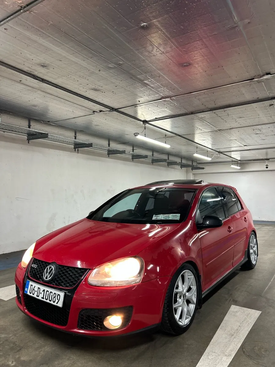 Volkswagen GOLF GTI 2.0 petrol - Image 2