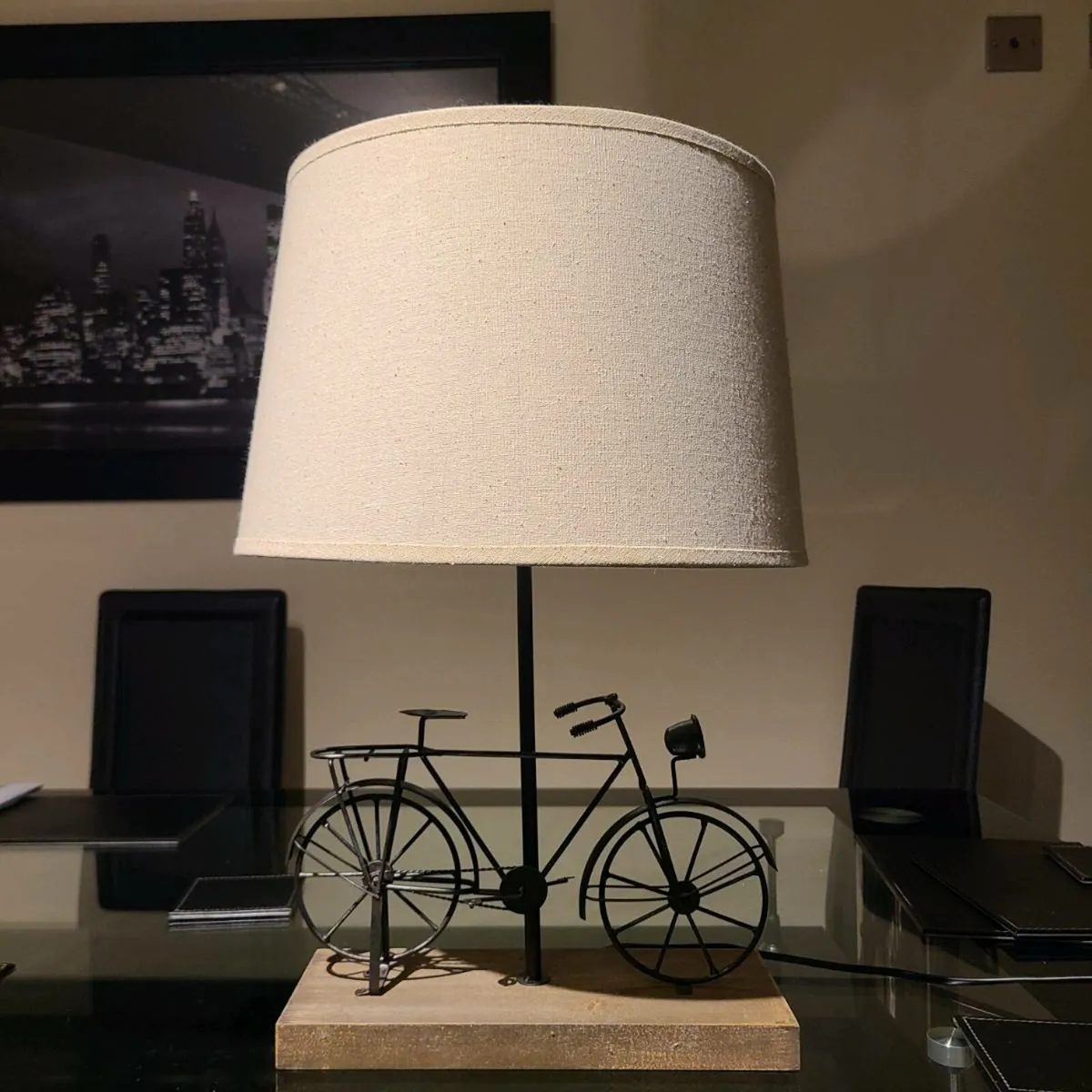 Table lamp