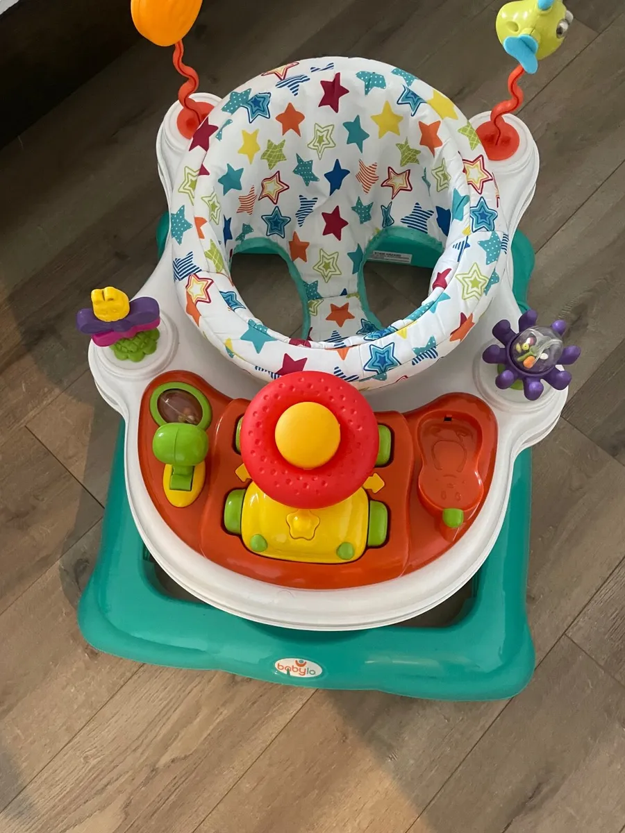 Baby twist Walker - Image 1