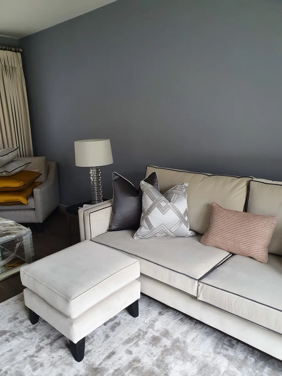 Ventura Bentley velvet sofa - Image 4