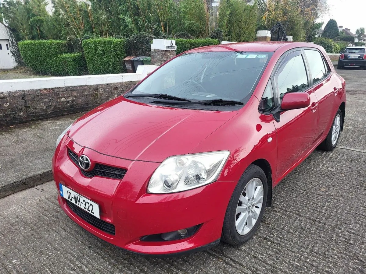 Toyota Auris: only 115,000m | New NCT Jan 2027 - Image 1