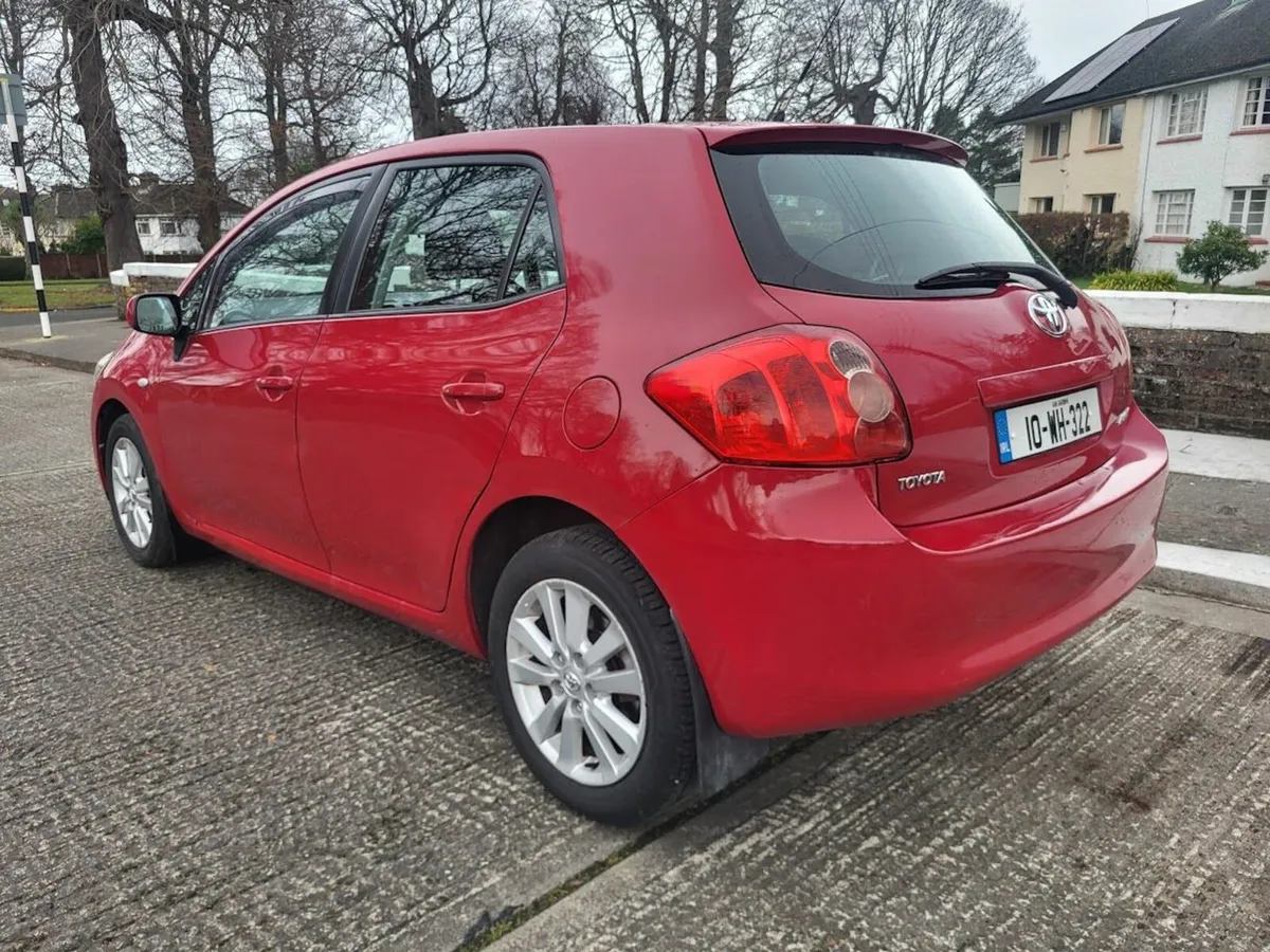 Toyota Auris: only 115,000m | New NCT Jan 2027 - Image 3