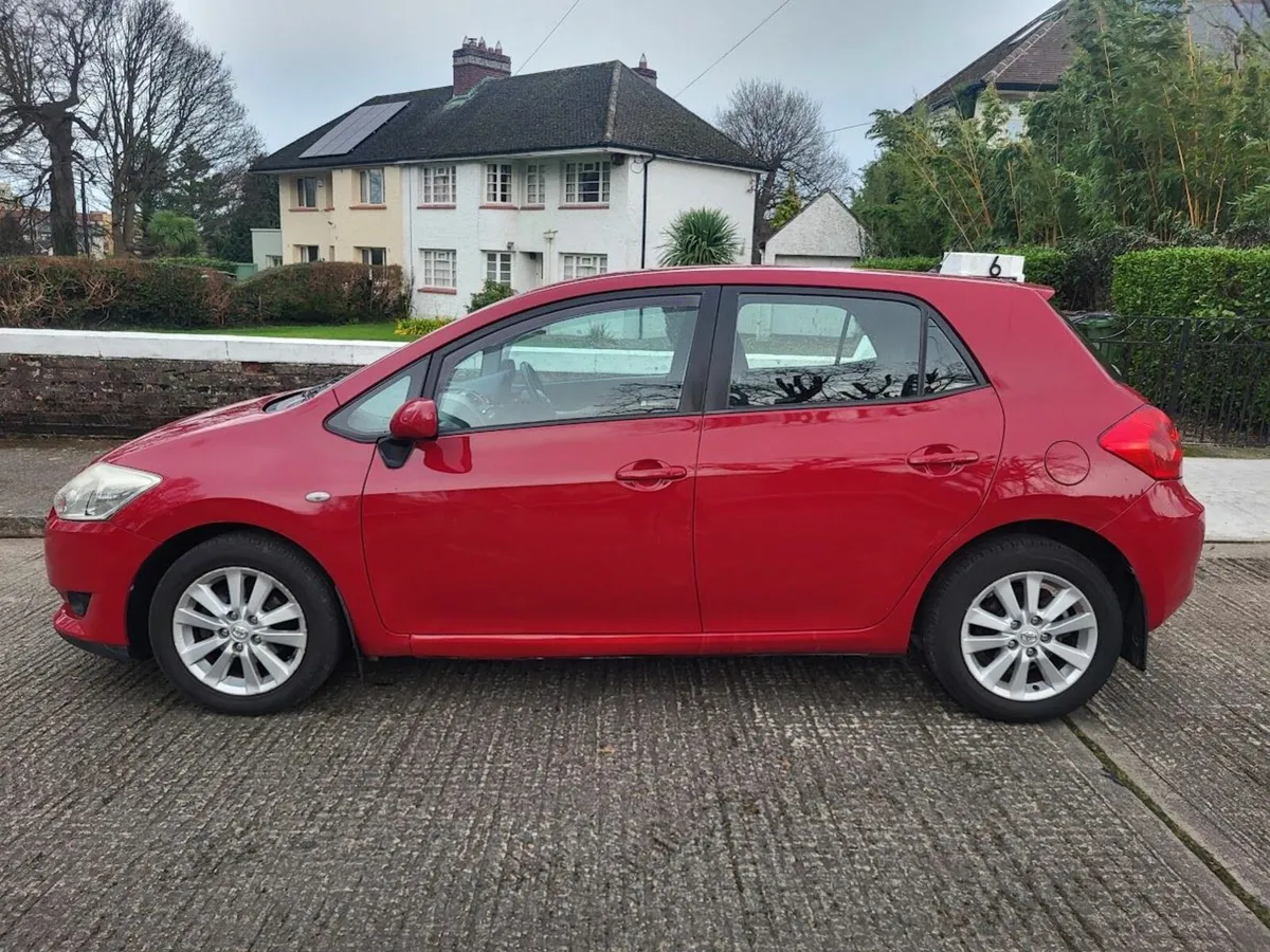 Toyota Auris: only 115,000m | New NCT Jan 2027 - Image 4