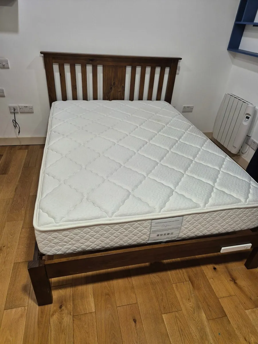 Double bed frame + mattress - Image 3