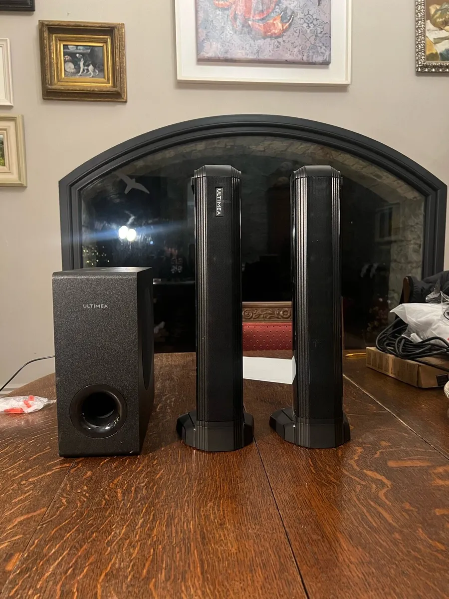 Full Home Cinema set up (Projector and Soundbar) - Image 3