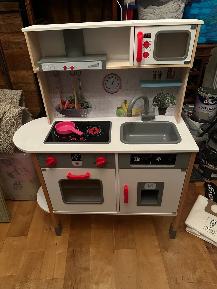 Kids play kitchen