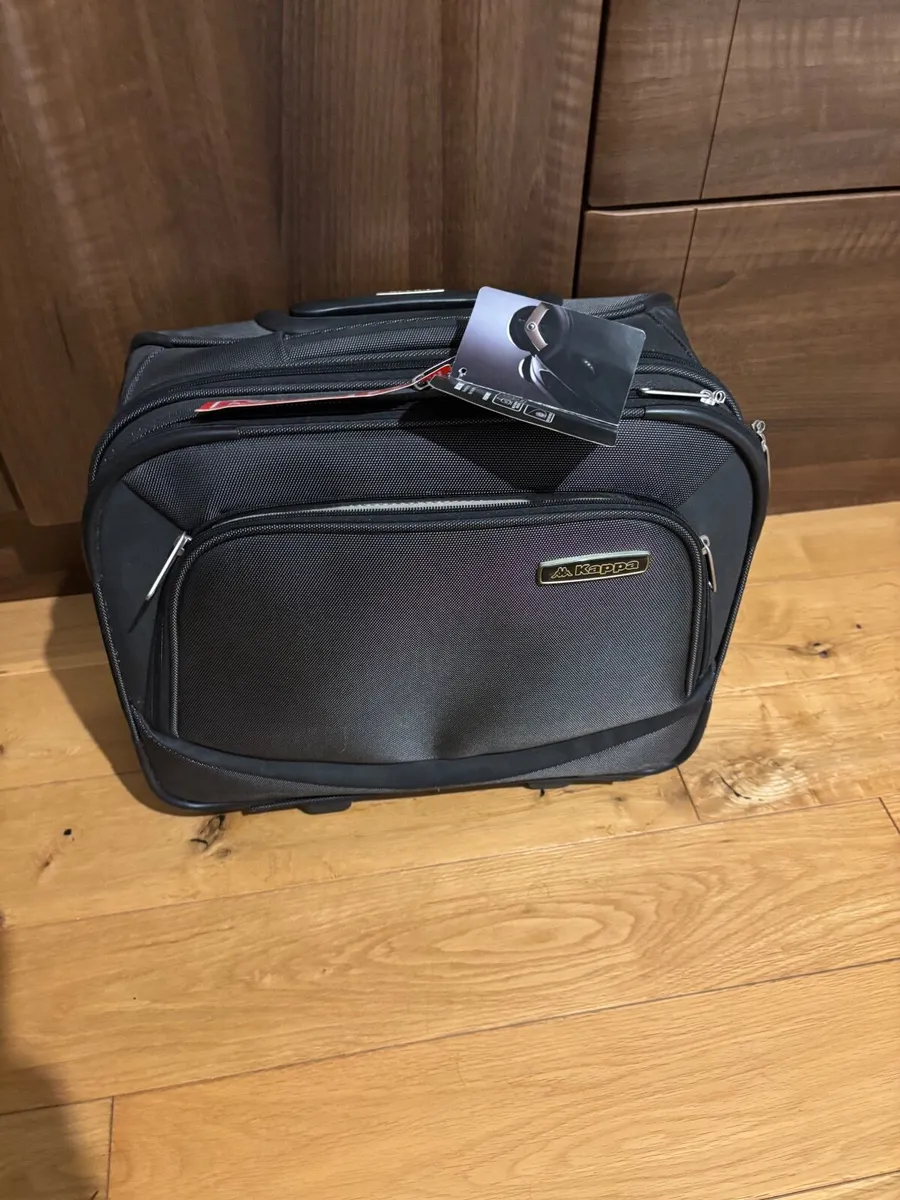 Wheeled laptop travel bag - Image 1