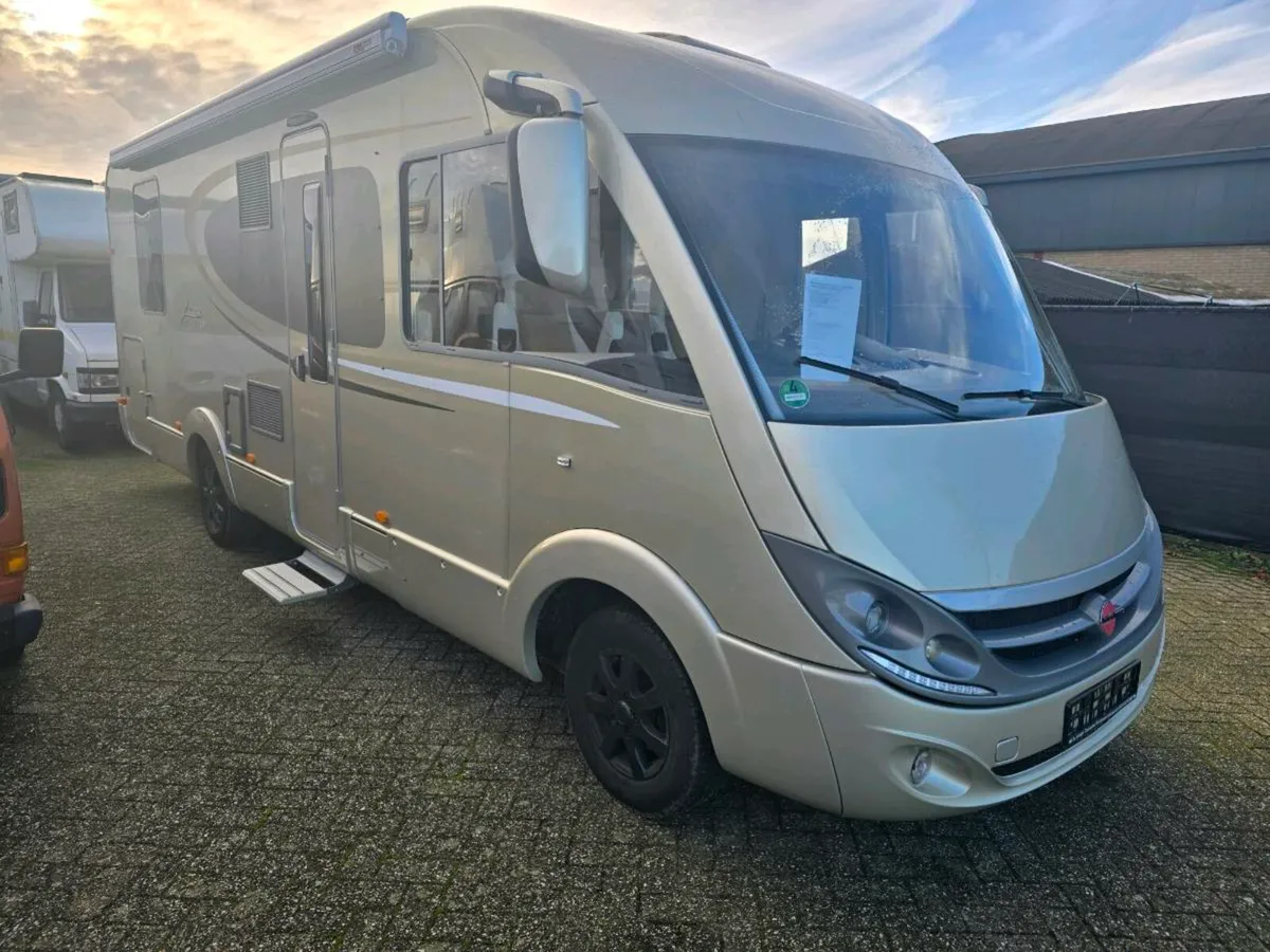 2014 BURSTNER AVIANO I727 ISLAND BED TAKE TRADE IN - Image 1