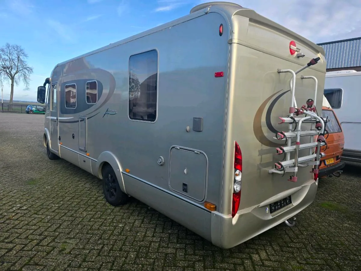 2014 BURSTNER AVIANO I727 ISLAND BED TAKE TRADE IN - Image 4