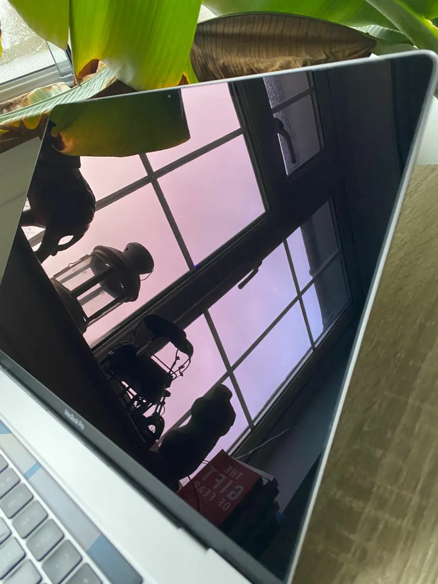 MacBook Pro 16-inch (2019) i7 | 16GB | 512GB - Image 4