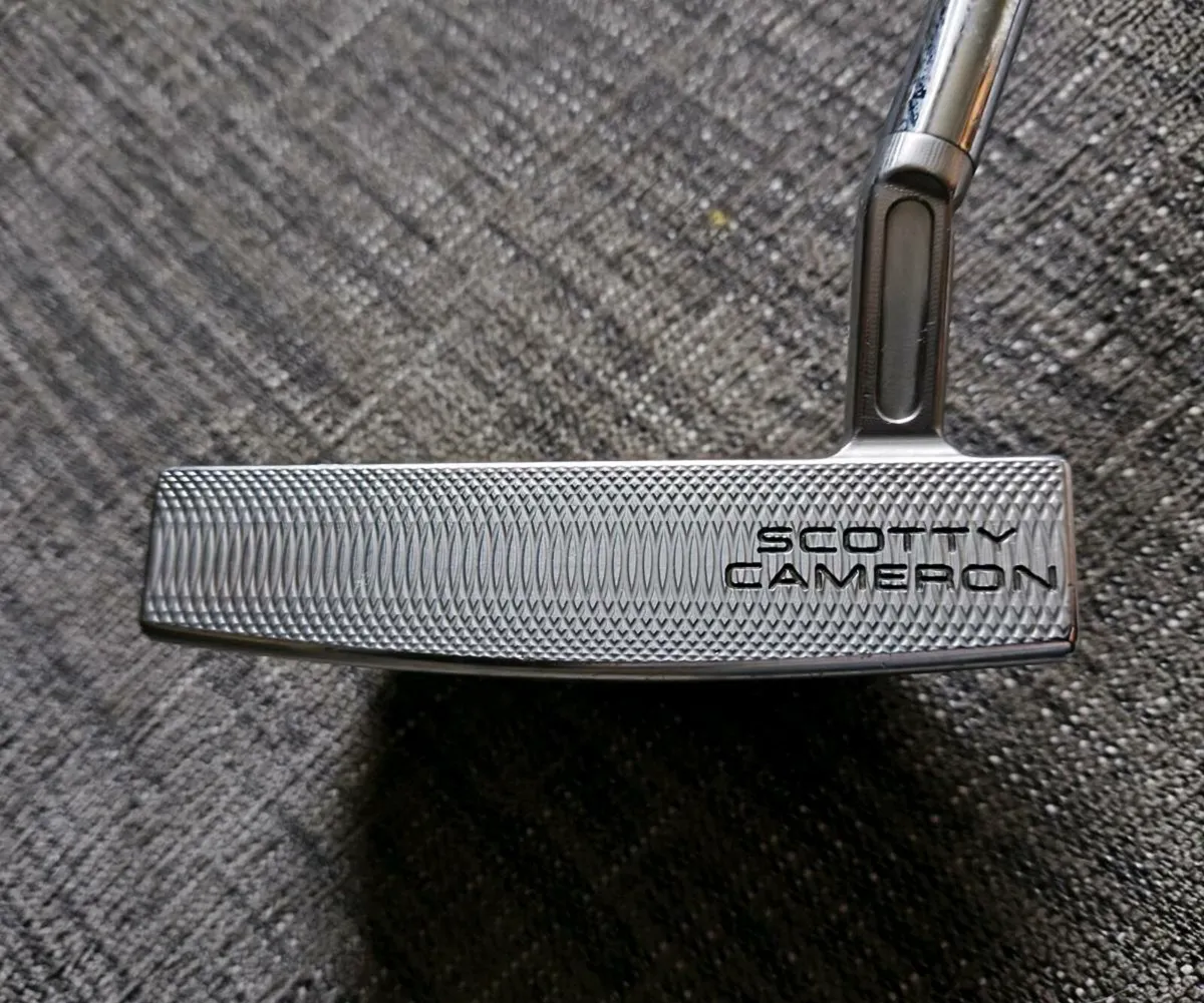 Mint Scotty Cameron Fastback Putter 33" - Image 3