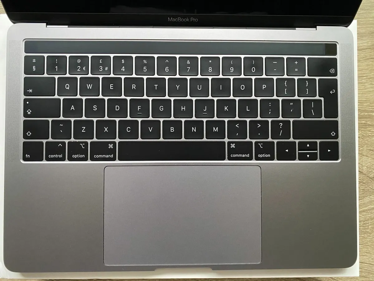 MacBook Pro 13" (2019) i7 | 16GB | 1TB - Image 4