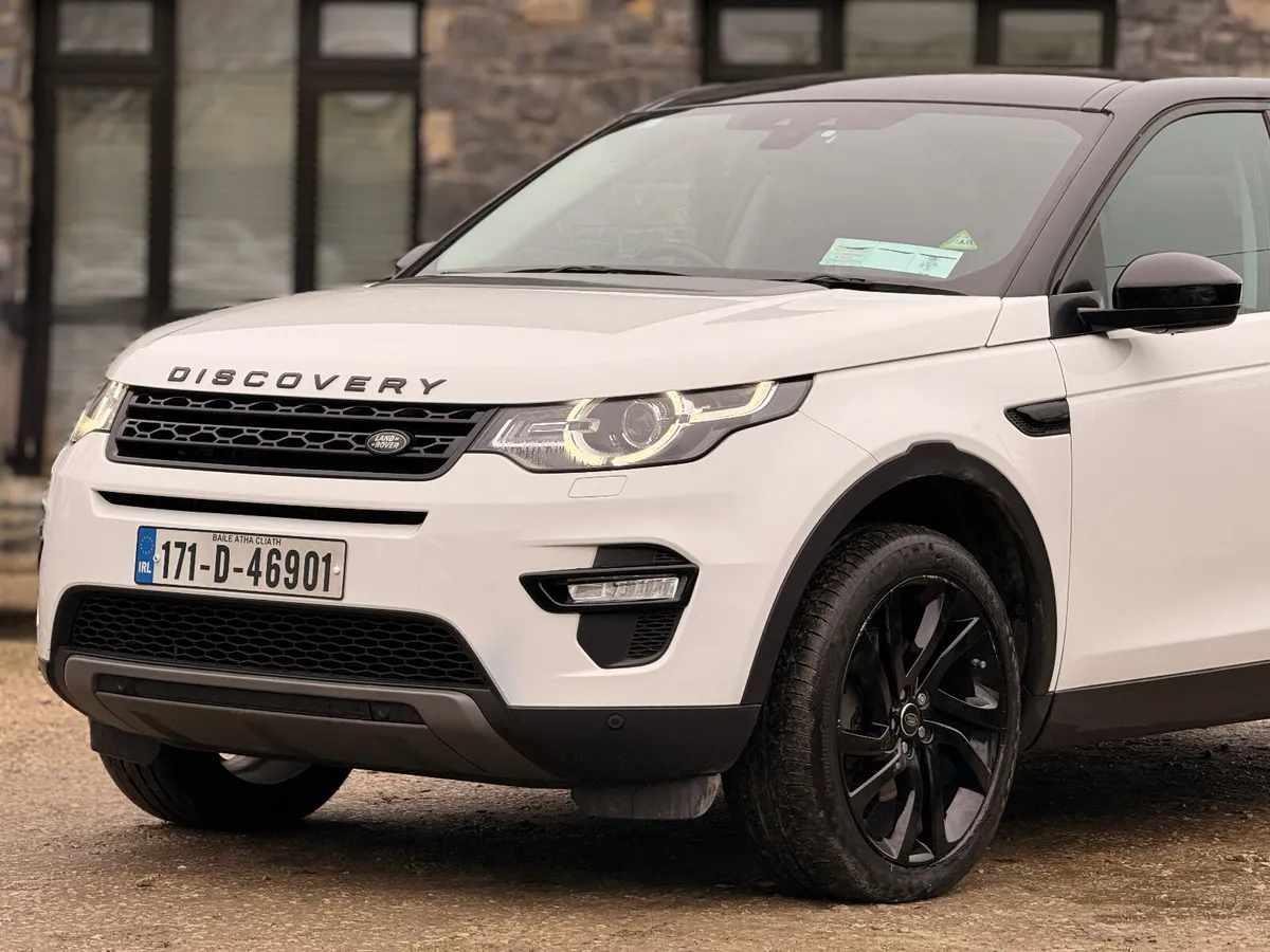 Land Rover Discovery Sport 2017 HSE AUTO LOW KM - Image 3