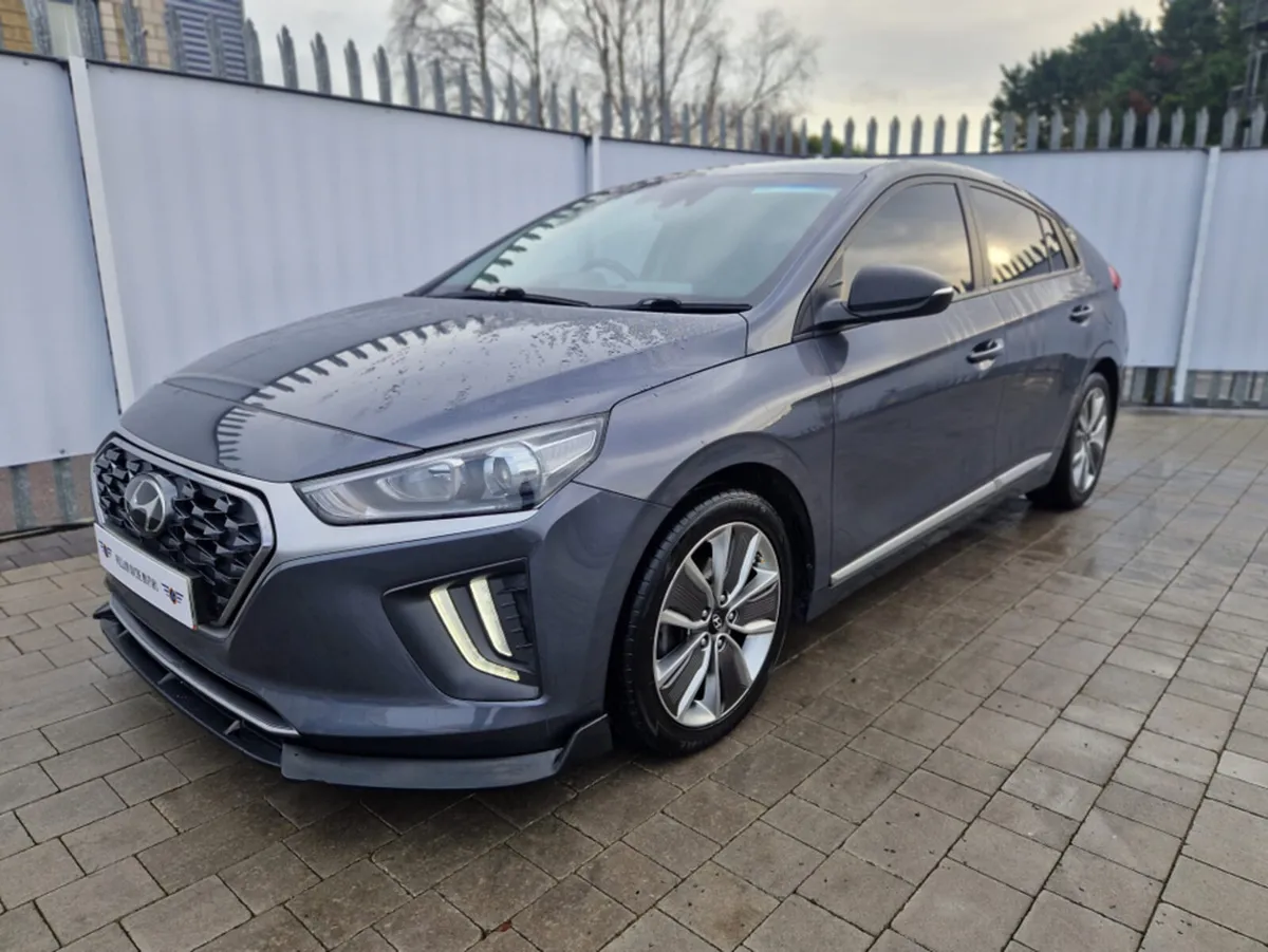 Hyundai IONIQ 1.6 SE CONNECT HEV 5DR A - Image 3