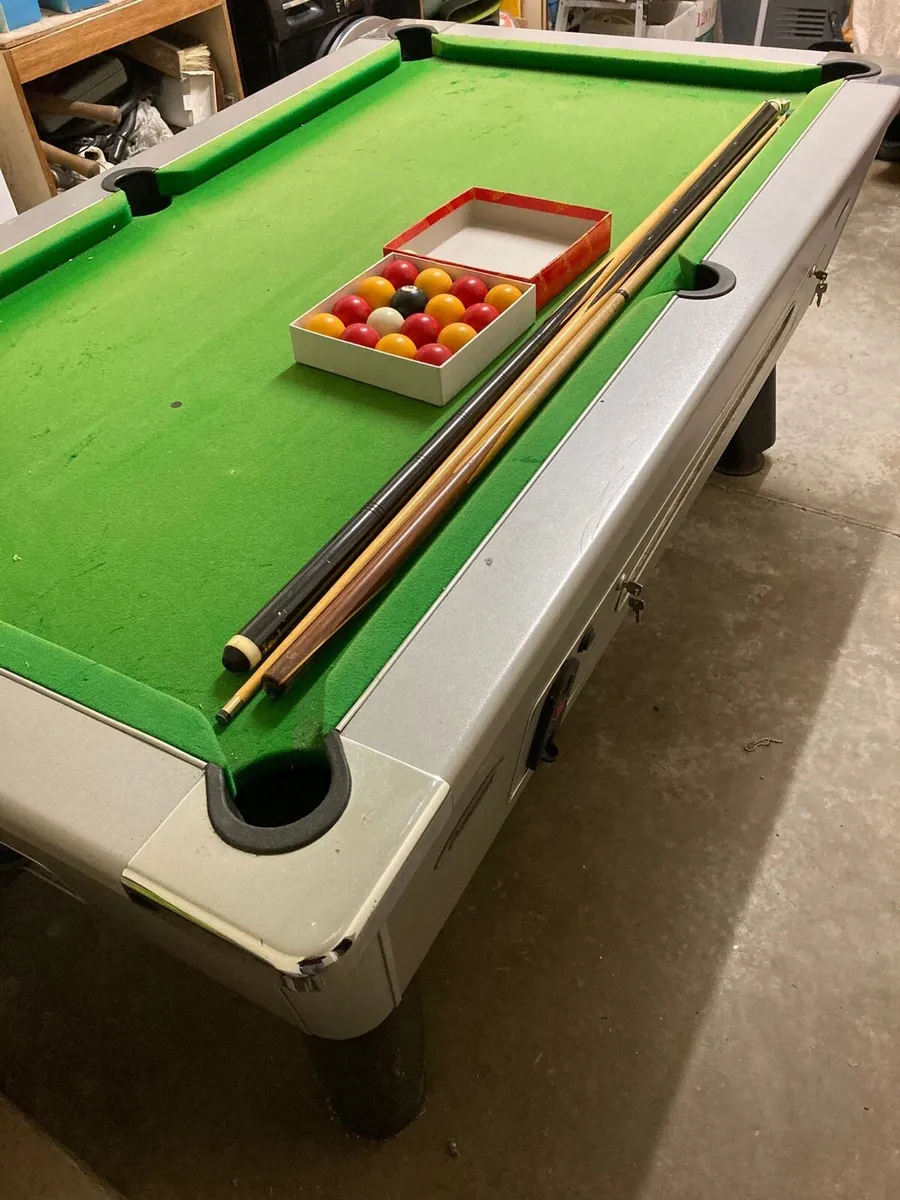 Pool table - Image 4